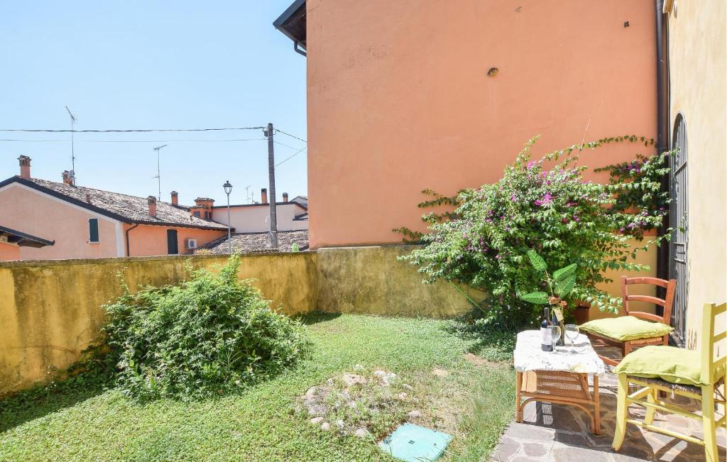 Gorgeous Apartment In Solferino - 3 star holiday apartments in Solferino, Lake Garda, Italy