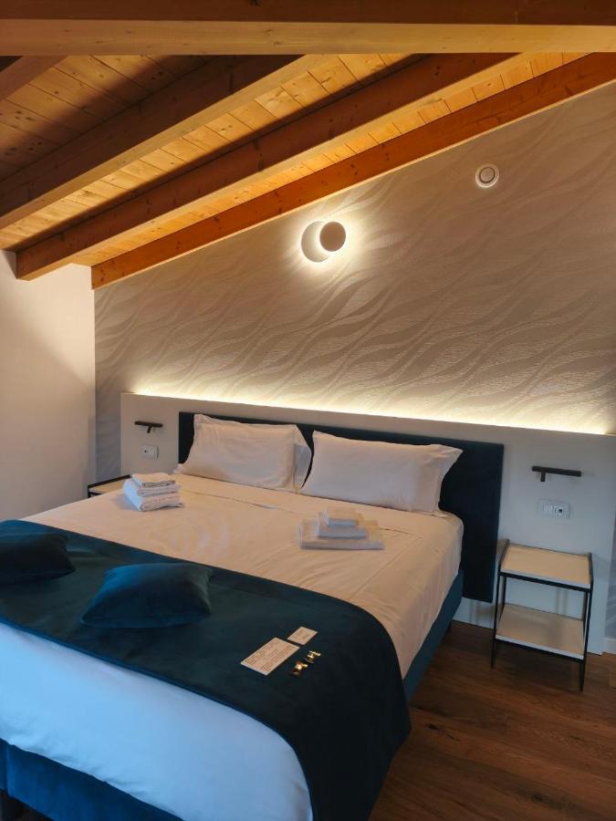 4 Elementi Relais B&B Lonato del Garda - 4 star hotels in Lonato del Garda, Lake Garda, Italy