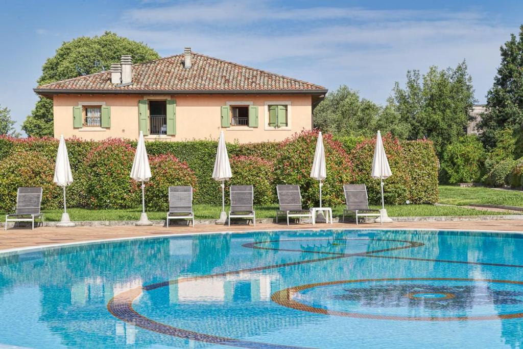 Active Hotel Paradiso & Golf - 4 star accommodation in Peschiera del Garda, Lake Garda, Italy