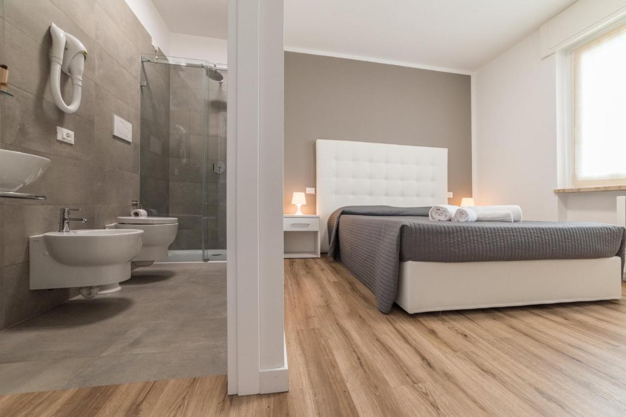 Albergo Al Sole - 1 star hotels in Castelnuovo del Garda, Lake Garda, Italy