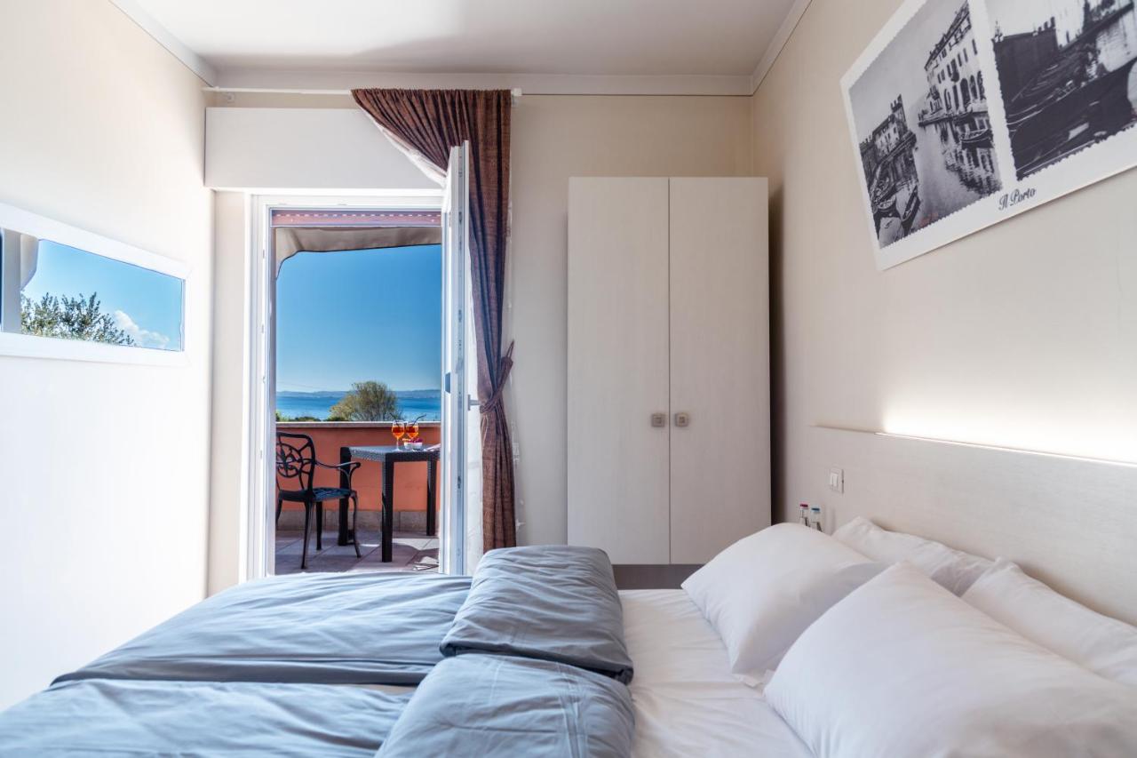 Albergo Cristina - 2 star hotels in Lazise, Lake Garda, Italy