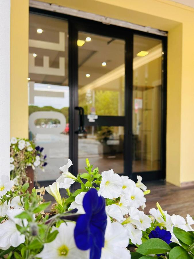 MH Hotel Benaco - 2 star hotels in Peschiera del Garda, Lake Garda, Italy