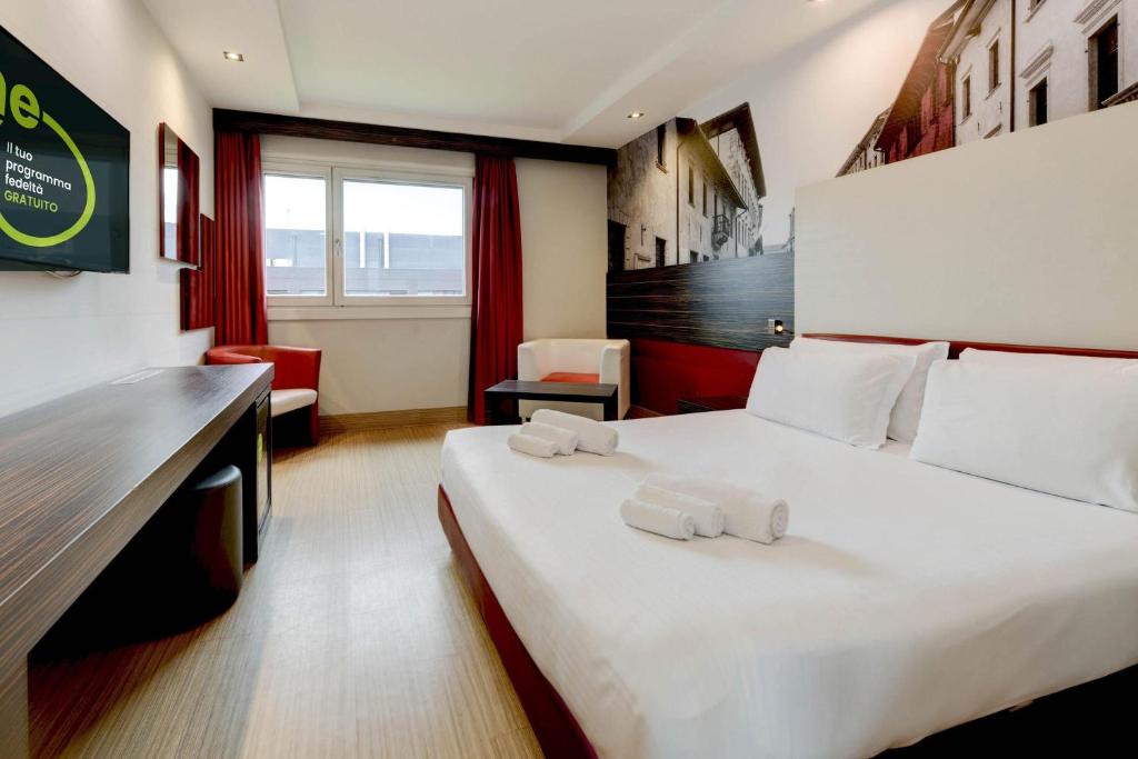 B&B Hotel Trento - 3 star hotels in Trento, Lake Garda, Italy