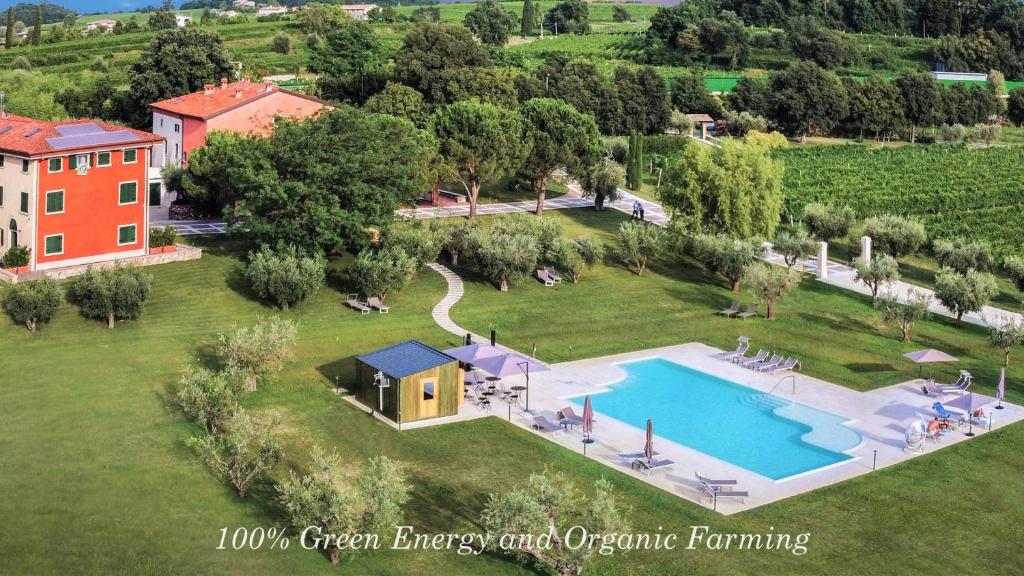 Borgo Romantico Green Relais - 3 star accommodation in Cavaion Veronese, Lake Garda, Italy