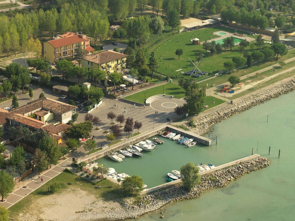 Hotel Campanello - 3 star hotels in Peschiera del Garda, Lake Garda, Italy