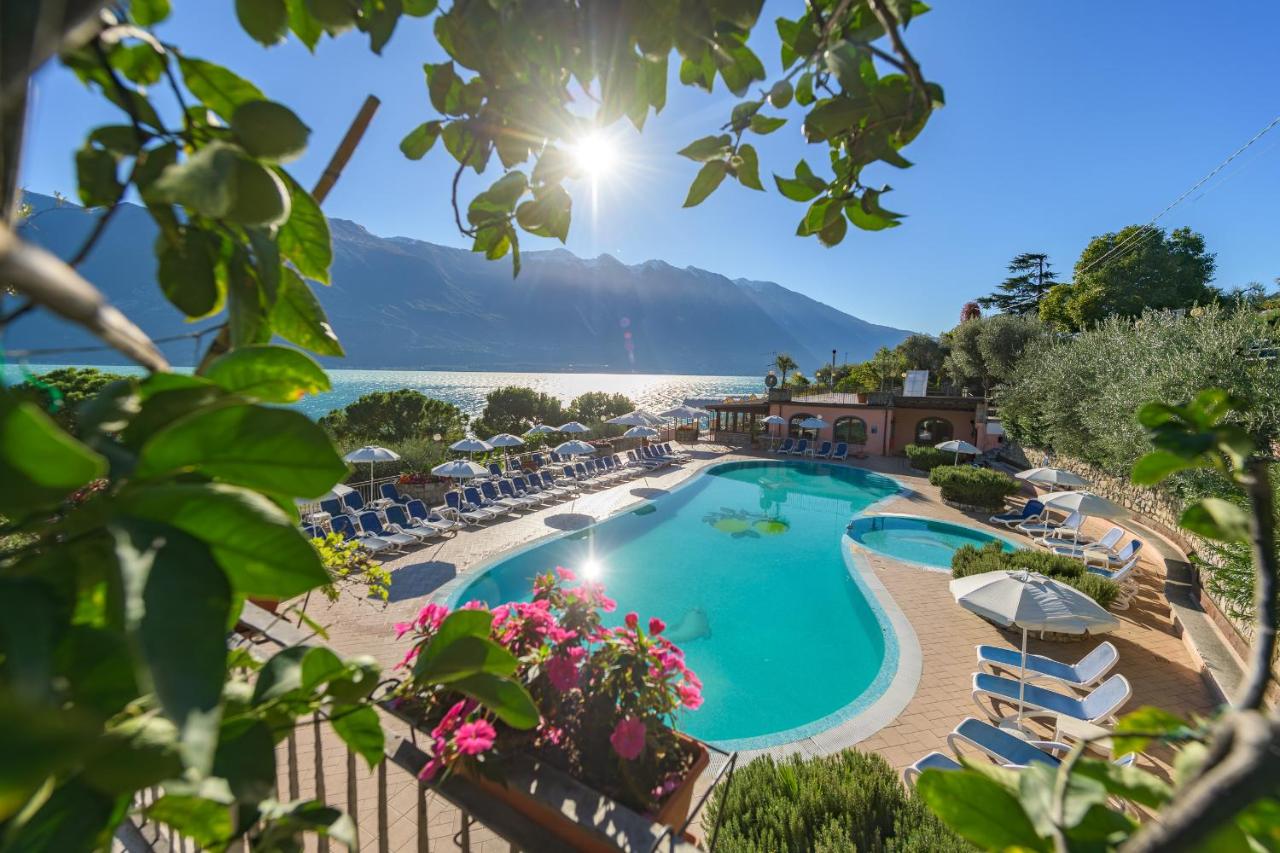 Camping Park Garda - 4 star hotels in Limone sul Garda, Lake Garda, Italy