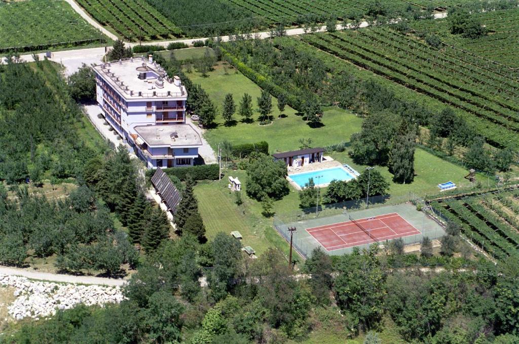 Aktiv Hotel Eden - 3 star hotels in Dro, Lake Garda, Italy