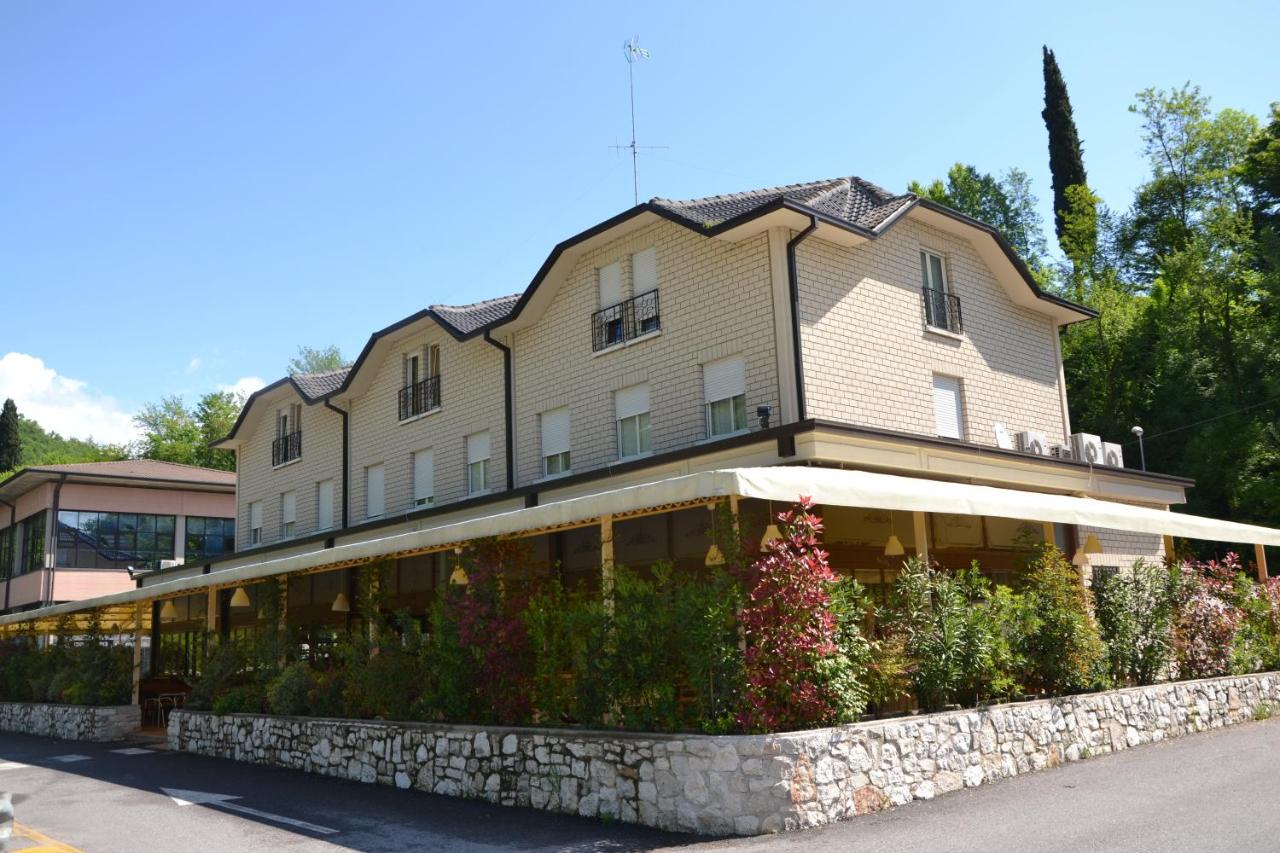 Hotel Edoné - 3 star hotels in Salò, Lake Garda, Italy
