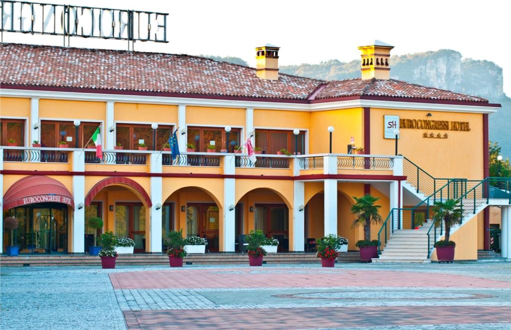 Eurocongressi Hotel - 4 star accommodation in Cavaion Veronese, Lake Garda, Italy
