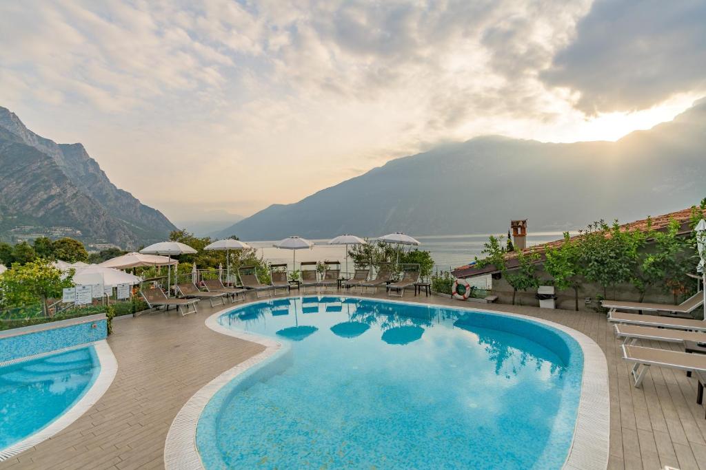 Garda Suite Hotel - Adults Only - 4 star accommodation in Limone sul Garda, Lake Garda, Italy