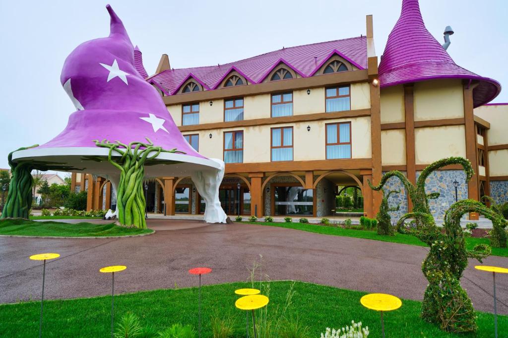 Gardaland Magic Hotel - 4 star accommodation in Castelnuovo del Garda, Lake Garda, Italy