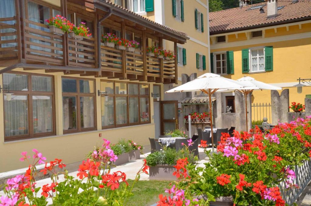 Hotel Garnì San Giorgio - 3 star hotels in Trento, Lake Garda, Italy