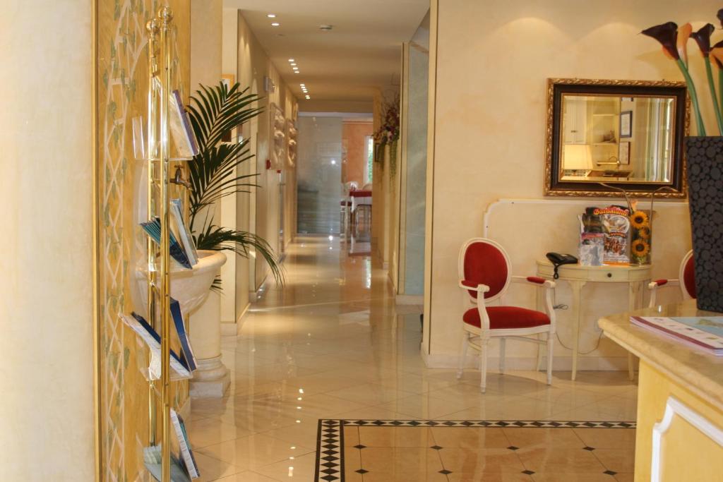 Hotel Alsazia - 3 star accommodation in Sirmione, Lake Garda, Italy