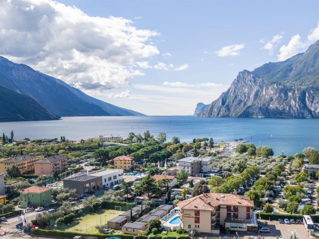 Hotel Angelini - 3 star accommodation in Arco, Lake Garda, Italy