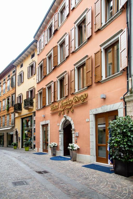 Hotel Antico Borgo - 3 star accommodation in Riva del Garda, Lake Garda, Italy