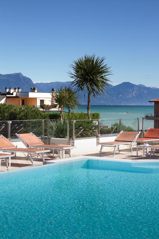 Hotel Arena - 3 star accommodation in Sirmione, Lake Garda, Italy