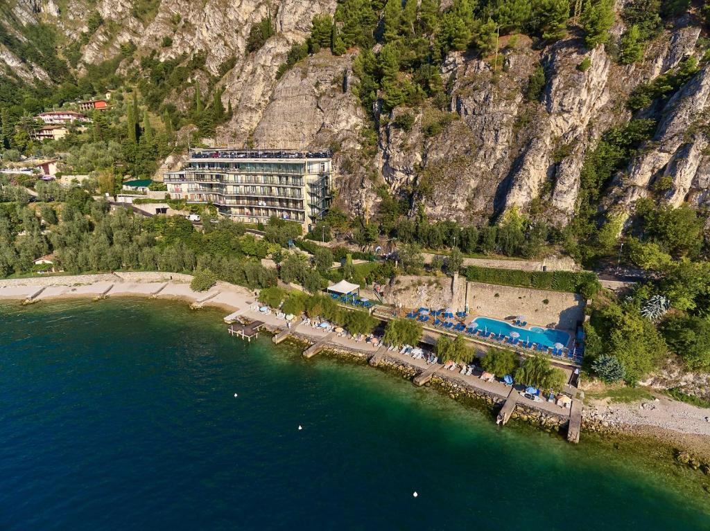 Hotel Astor - 4 star accommodation in Limone sul Garda, Lake Garda, Italy