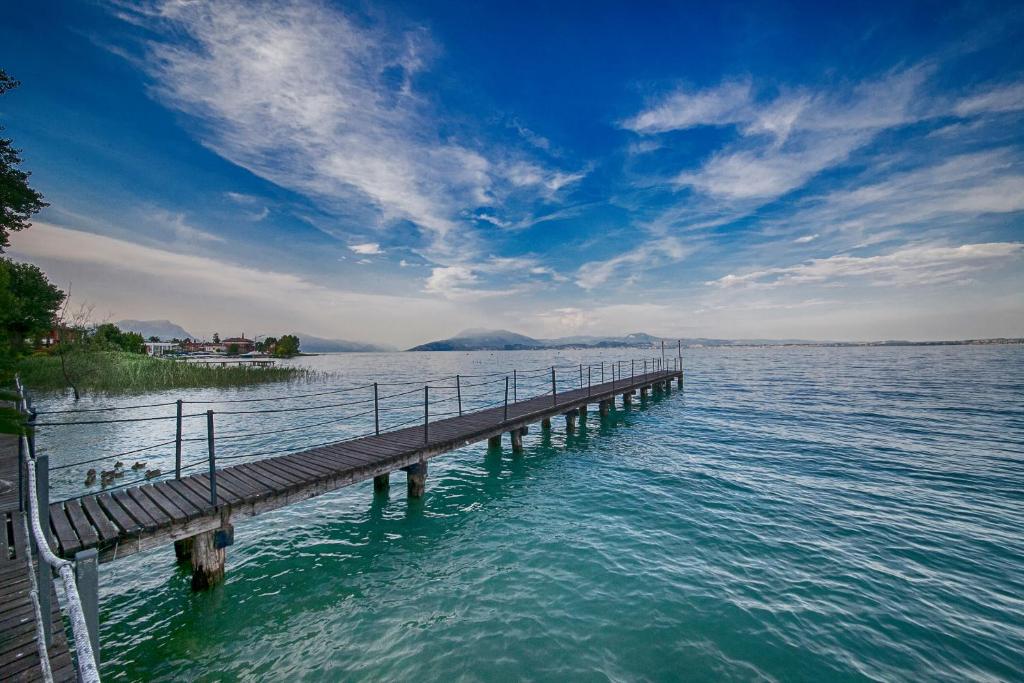 Hotel Aurora - 3 star accommodation in Sirmione, Lake Garda, Italy
