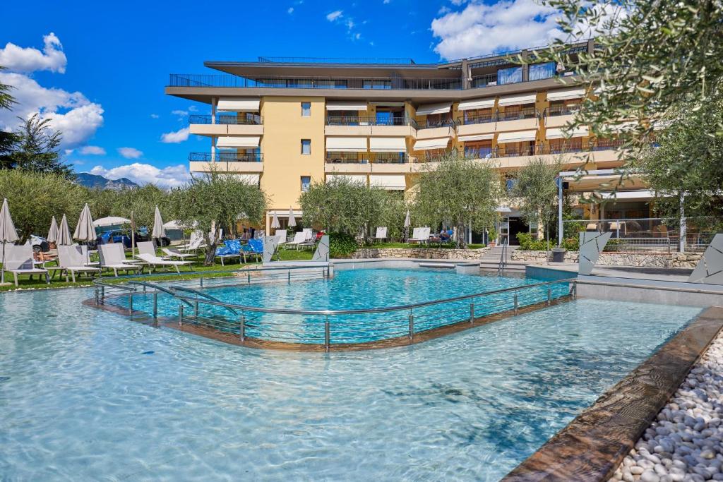 Hotel Baia Verde - 4 star accommodation in Malcesine, Lake Garda, Italy