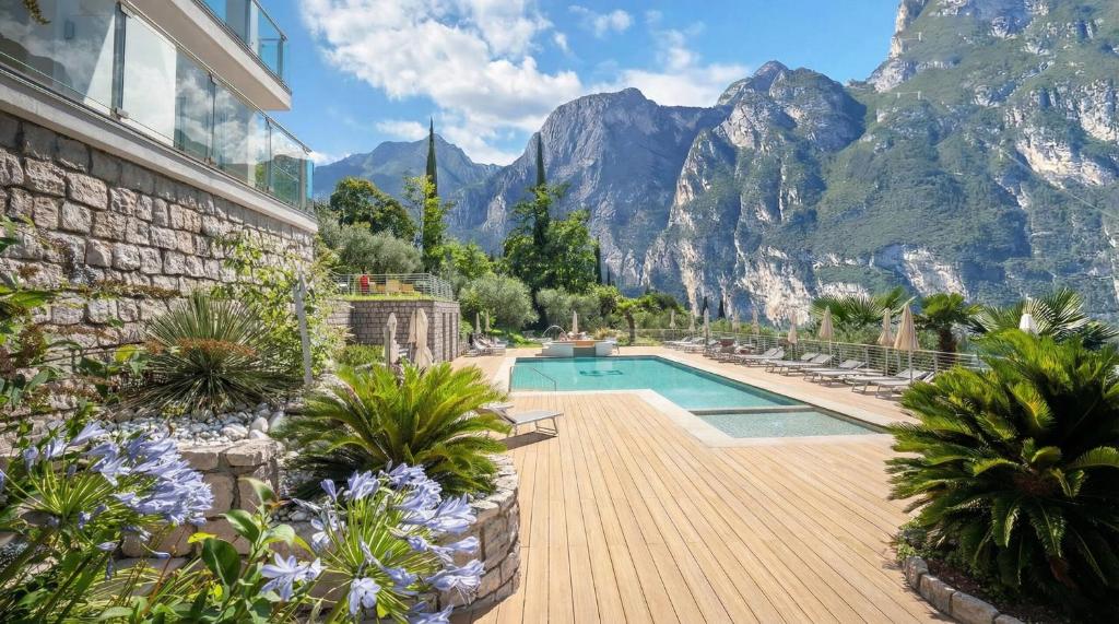 Hotel Benacus Panoramic - 3 star accommodation in Riva del Garda, Lake Garda, Italy