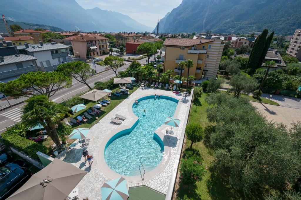 Hotel Bristol - 3 star accommodation in Riva del Garda, Lake Garda, Italy