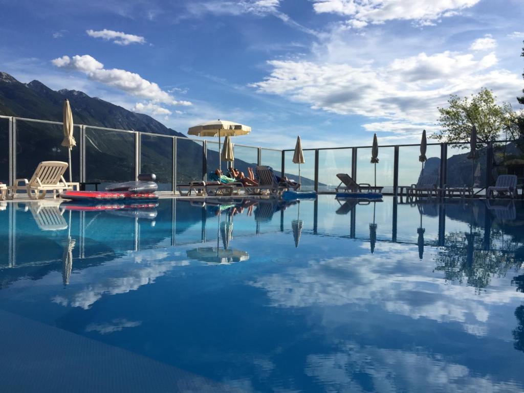 Hotel Capo Reamol - 4 star accommodation in Limone sul Garda, Lake Garda, Italy