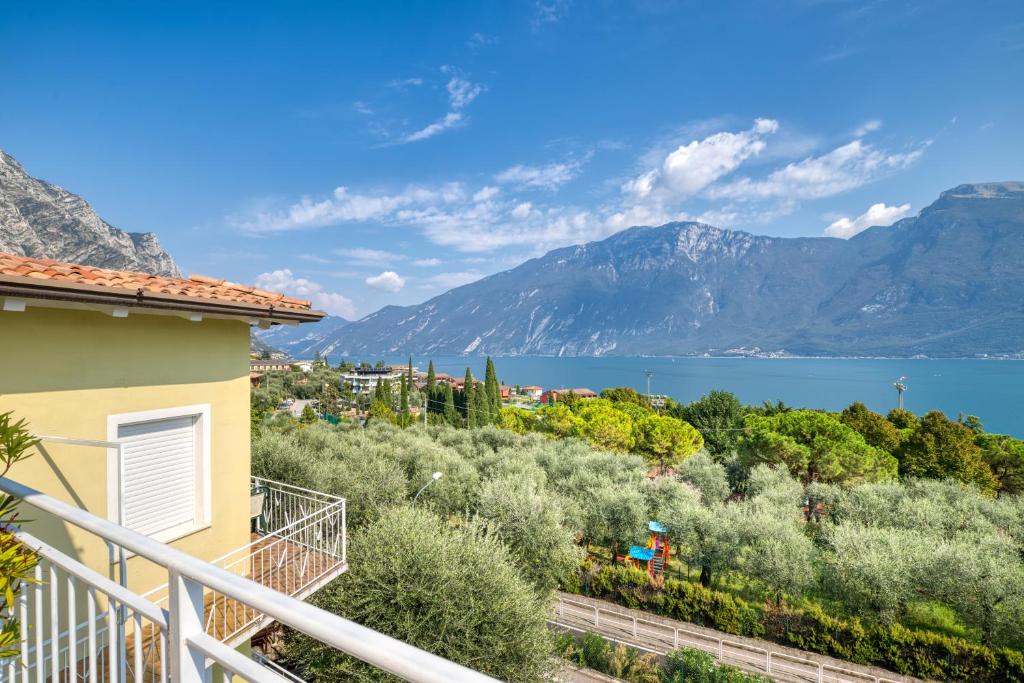 Hotel Casa Piantoni - 3 star accommodation in Limone sul Garda, Lake Garda, Italy