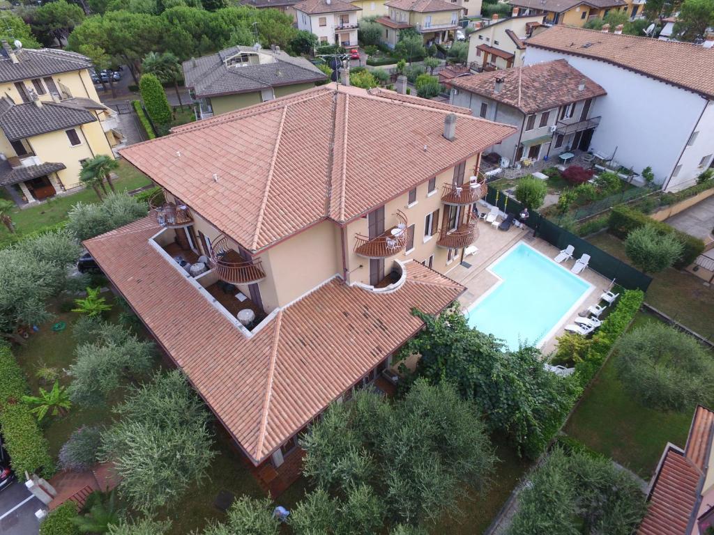 Hotel Chiara - 3 star accommodation in Sirmione, Lake Garda, Italy