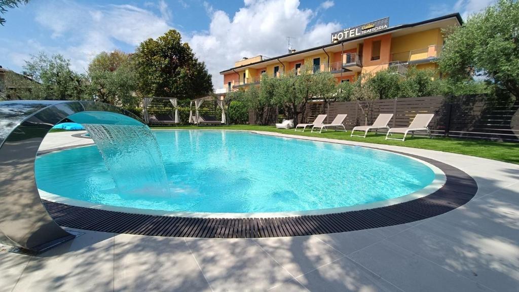 Hotel Confine - 3 star accommodation in Lazise, Lake Garda, Italy