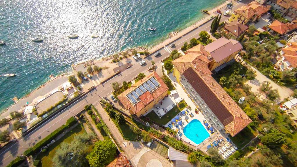 Hotel Drago - 4 star accommodation in Brenzone sul Garda, Lake Garda, Italy