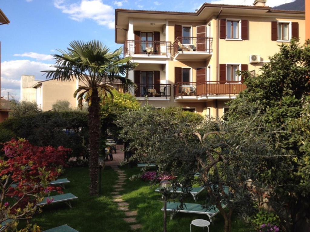 Hotel Erika - 3 star accommodation in Malcesine, Lake Garda, Italy