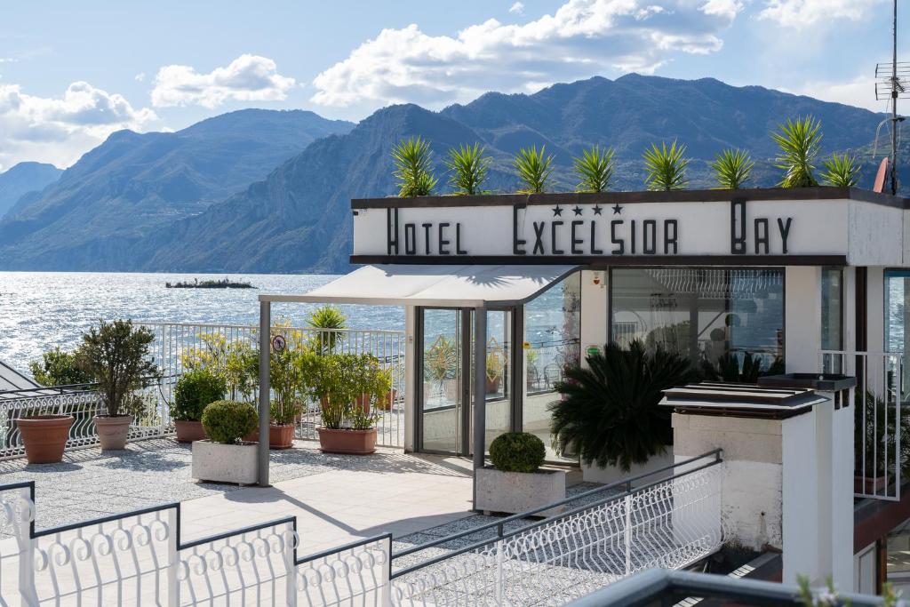 Hotel Excelsior Bay - 4 star accommodation in Malcesine, Lake Garda, Italy