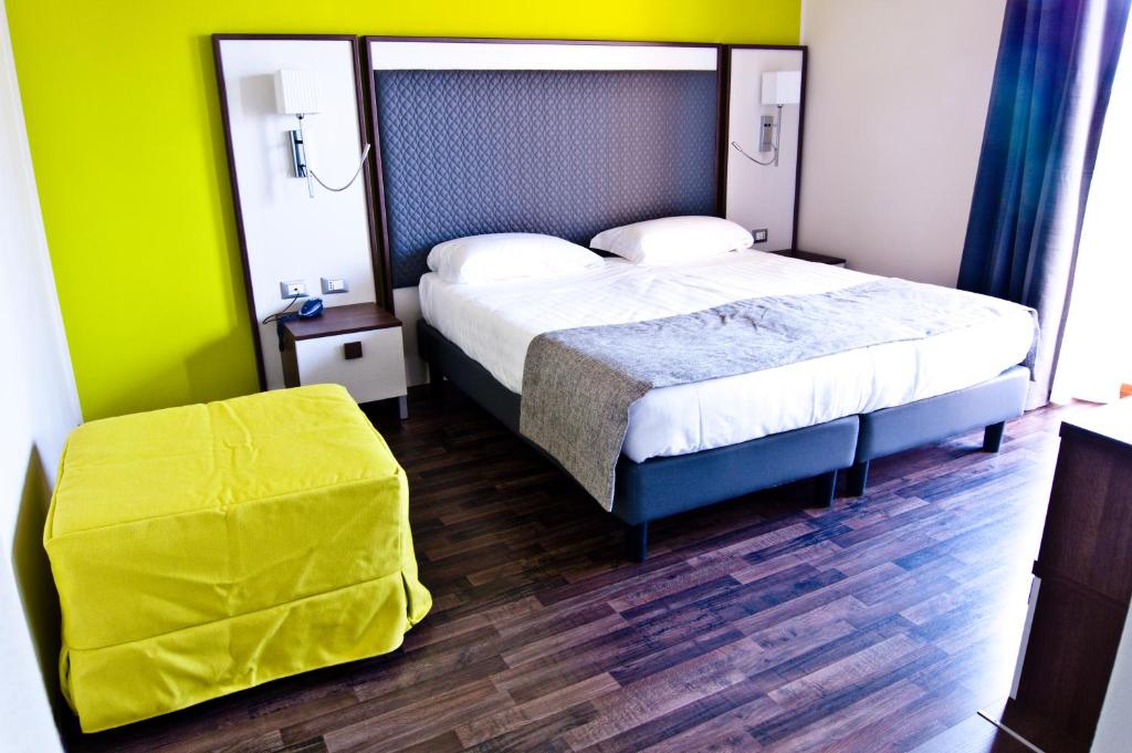Hotel Gasparina - 3 star accommodation in Castelnuovo del Garda, Lake Garda, Italy