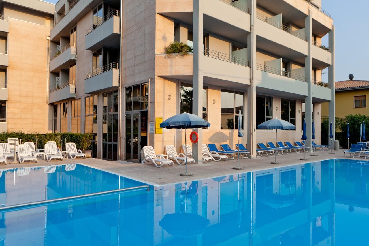 Hotel Idania - 3 star hotel in Bardolino, Lake Garda, Italy