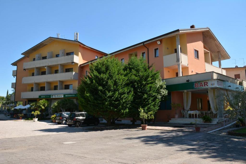 Hotel La Carica - 3 star accommodation in Pastrengo, Lake Garda, Italy