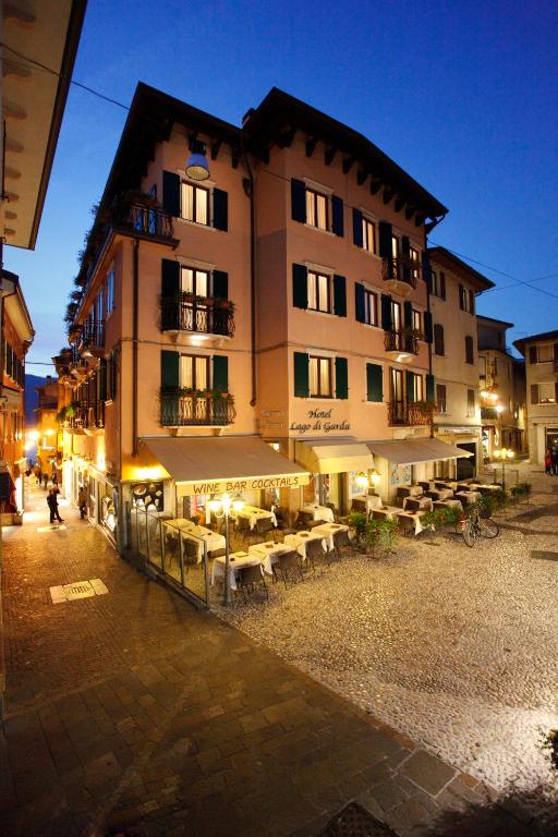 Hotel Lago Di Garda - 4 star accommodation in Malcesine, Lake Garda, Italy