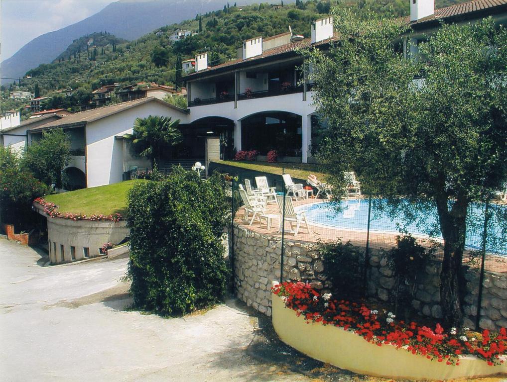 Hotel Laura Christina - 3 star accommodation in Malcesine, Lake Garda, Italy