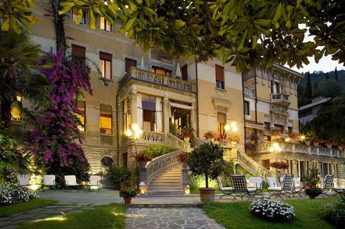 Hotel Laurin - 4 star hotel in Salò, Lake Garda, Italy