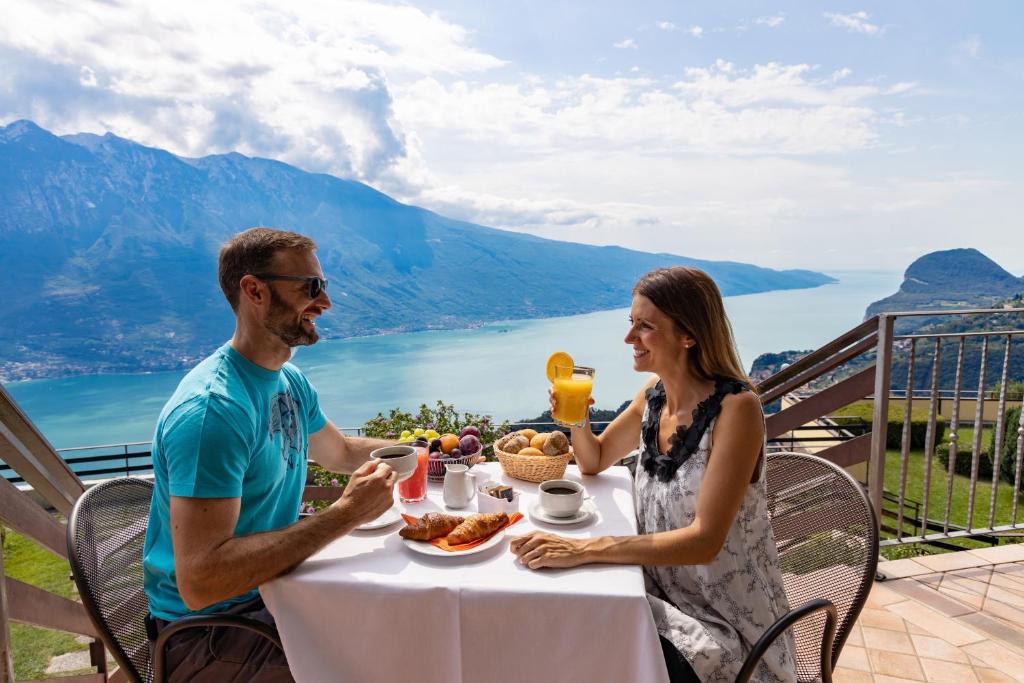 Hotel Le Balze Aktiv & Wellness - 3 star accommodation in Tremosine sul Garda, Lake Garda, Italy