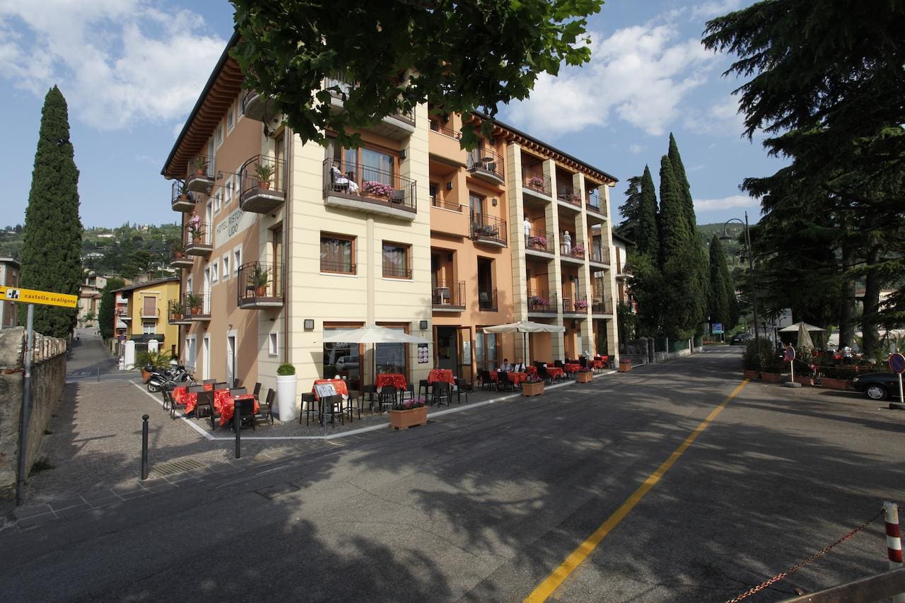 Hotel Lido - 3 star hotel in Torri del Benaco, Lake Garda, Italy