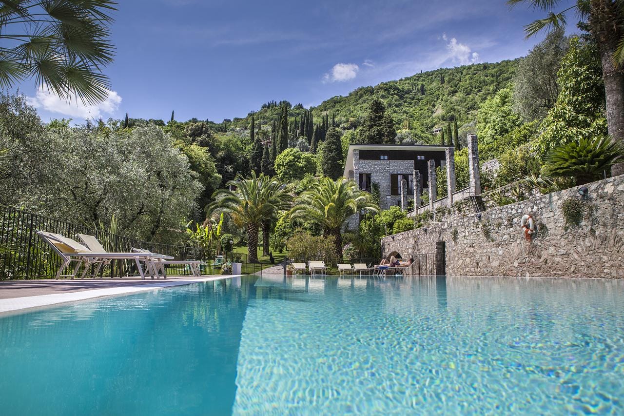 Hotel Livia - 3 star hotel in Gargnano, Lake Garda, Italy