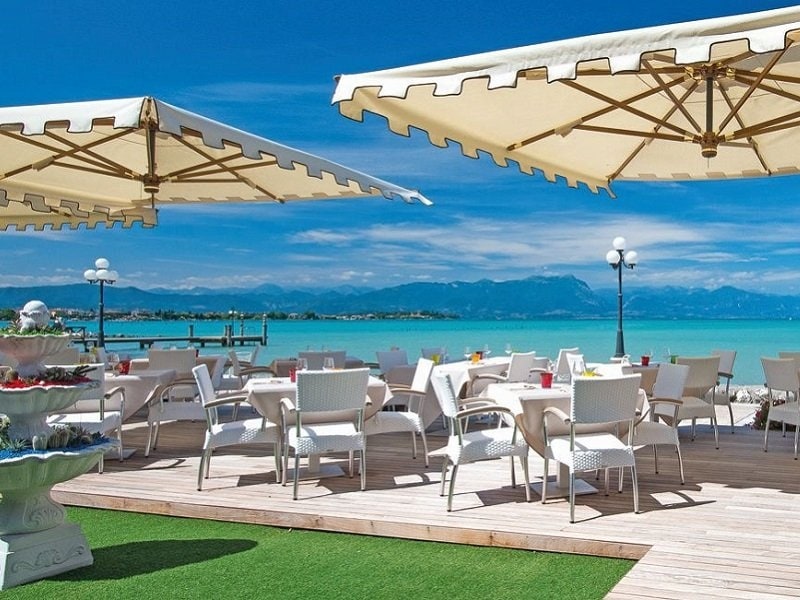 Hotel Lugana Parco al Lago - 3 star hotel in Sirmione, Lake Garda, Italy