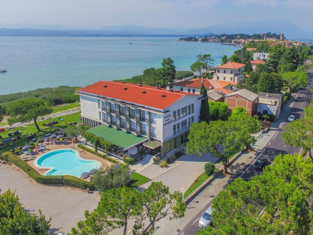 Hotel Miramar - 3 star accommodation in Sirmione, Lake Garda, Italy