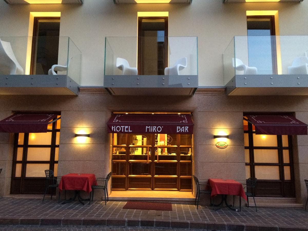 Hotel Mirò - 3 star hotel in Garda, Lake Garda, Italy