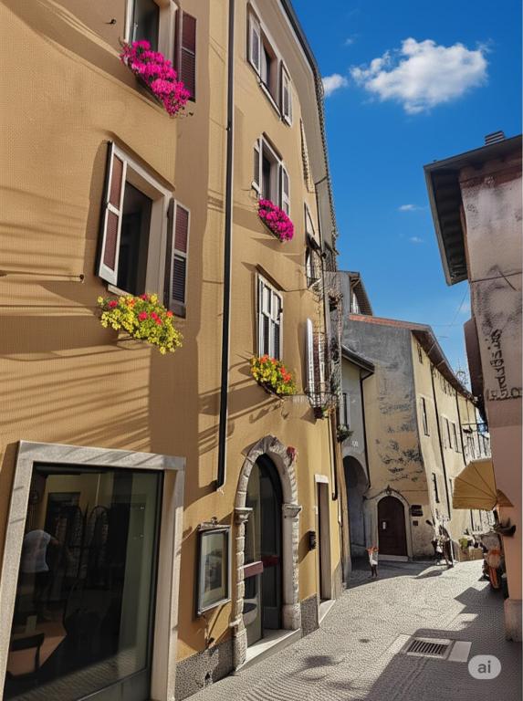 Hotel Modena old town - 2 star accommodation in Malcesine, Lake Garda, Italy