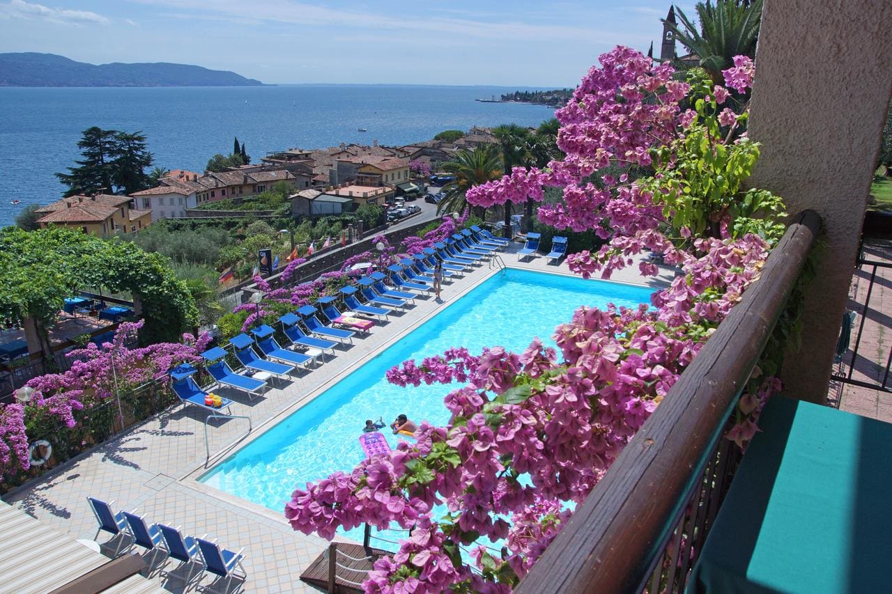Hotel Palazzina - 3 star hotel in Gargnano, Lake Garda, Italy