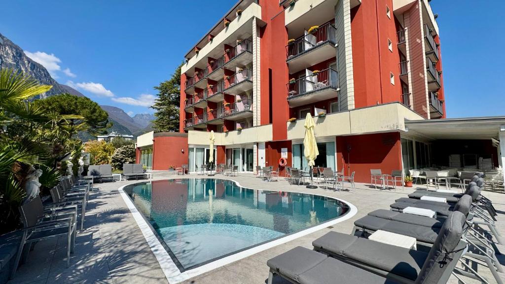 Hotel Royal - 4 star accommodation in Riva del Garda, Lake Garda, Italy