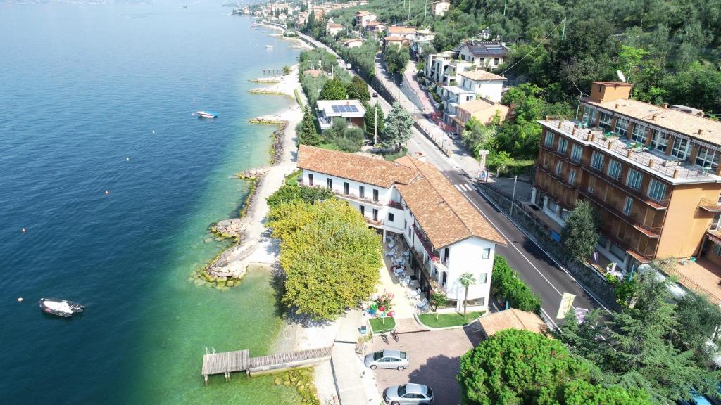 Hotel S.Maria - 3 star accommodation in Brenzone sul Garda, Lake Garda, Italy