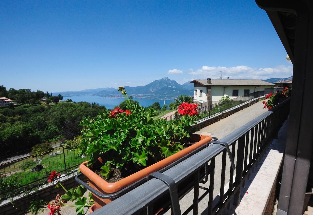 Hotel San Remo - 2 star hotel in San Zeno di Montagna, Lake Garda, Italy