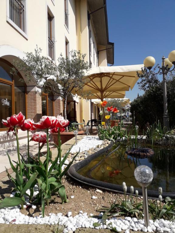 Hotel Scaligero - 3 star accommodation in Sommacampagna, Lake Garda, Italy